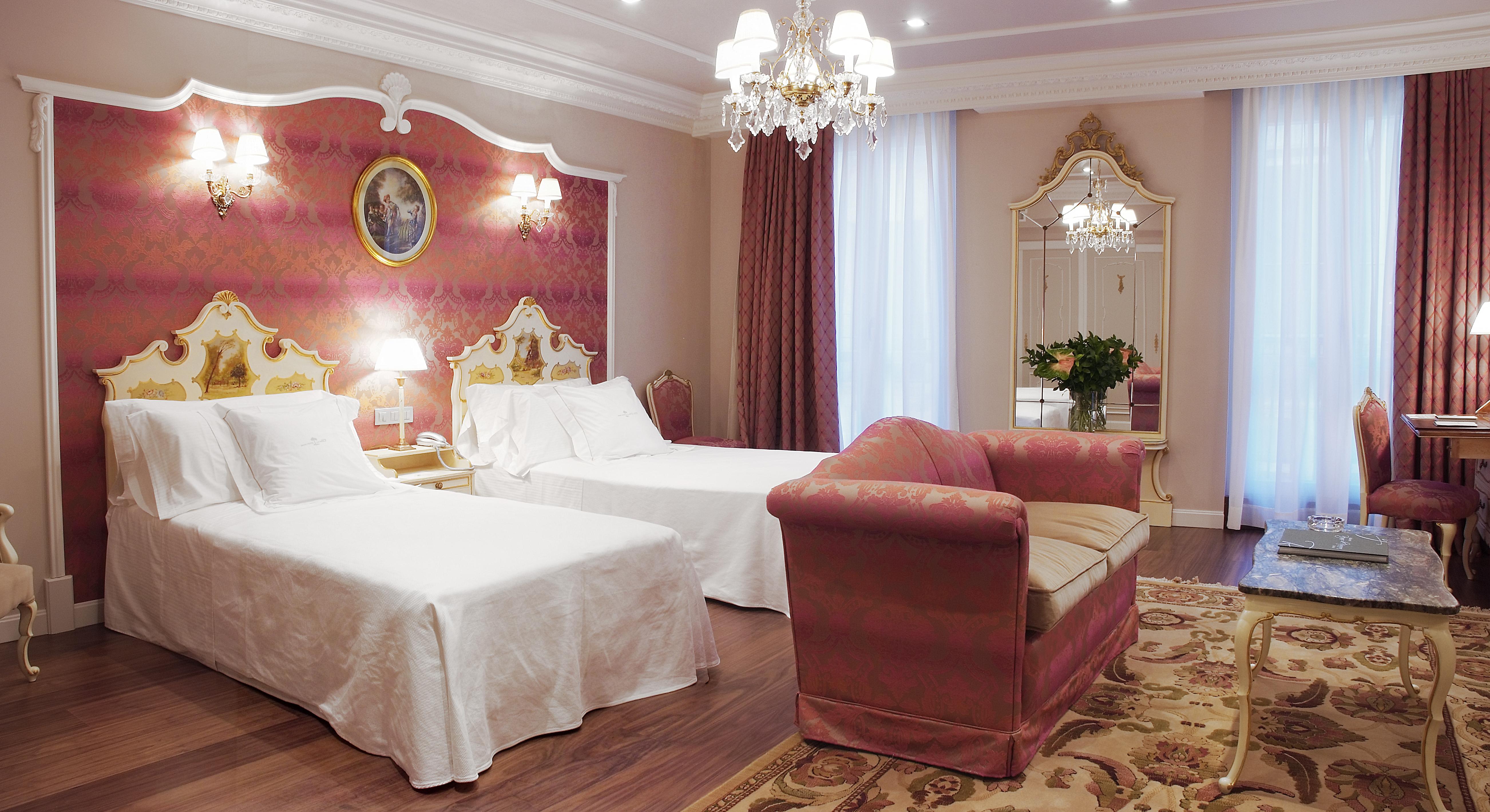 珍珠大酒店 潘普洛纳 客房 照片 A room at the hotel